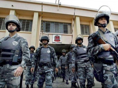 at least 33 prisoners killed in new brazil prison uprising