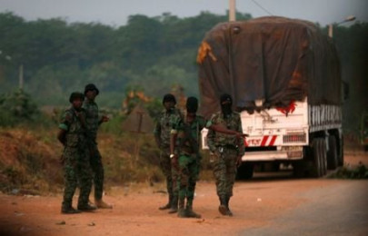 heavy gunfire heard at military camps in ivory coast