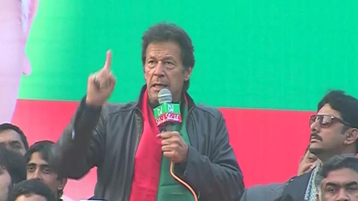 pti chairman addresses a public meeting at hockey stadium in bahawalpur on january 8 2017 photo screengrab pti chairman addresses a public meeting at hockey stadium in bahawalpur on january 8 2017 photo screengrab