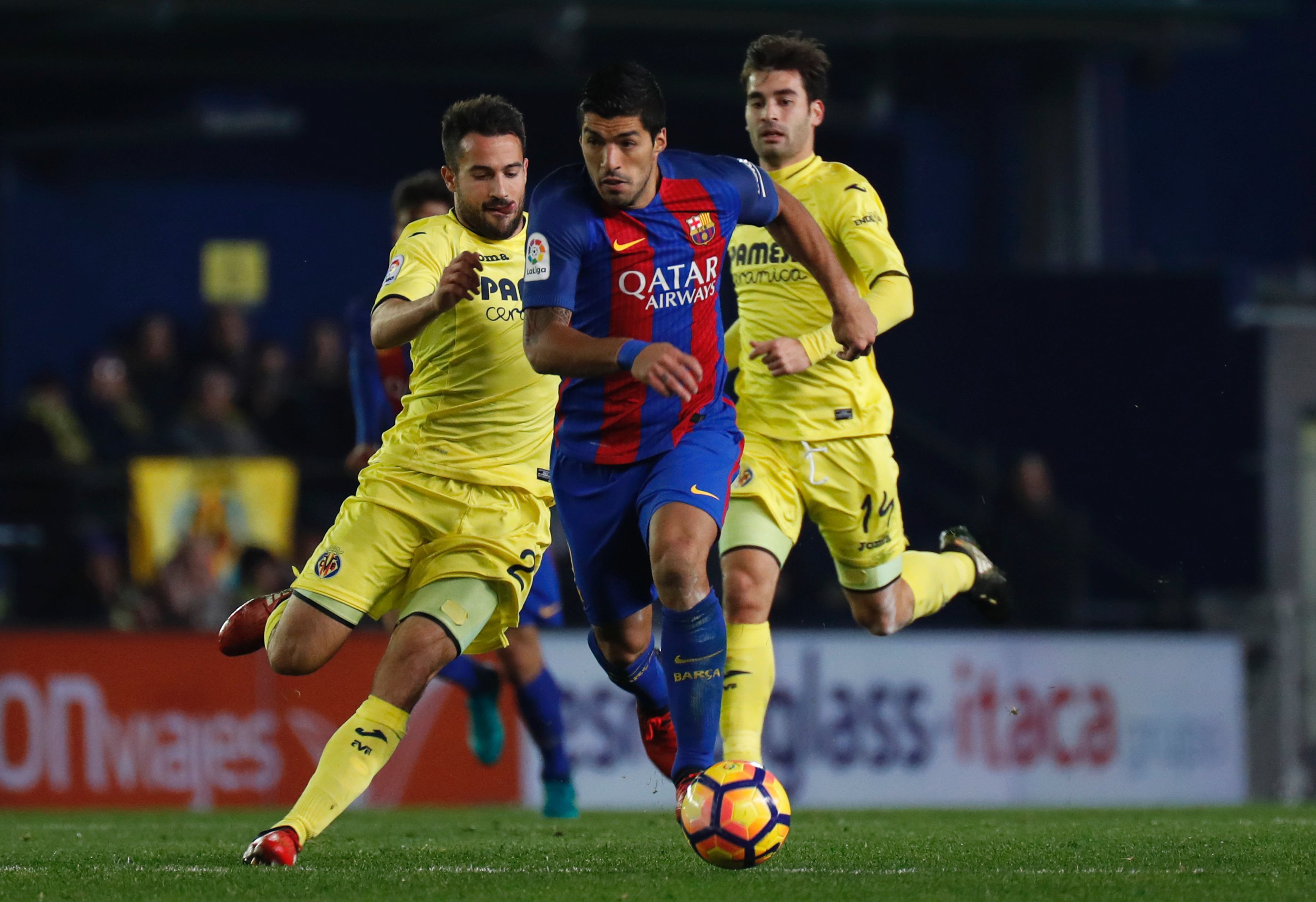 barcelona 039 s luis suarez during the match against villarreal at el madrigal stadium on january 8 2017 photo afp