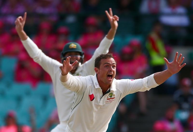 australia 039 s steve o 039 keefe appeals succesfully to dismiss pakistan 039 s asad shafiq photo reuters david gray