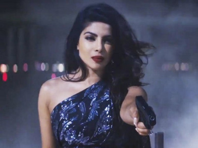 priyanka chopra brings sexy back in latest baywatch trailer priyanka chopra brings sexy back in latest baywatch trailer