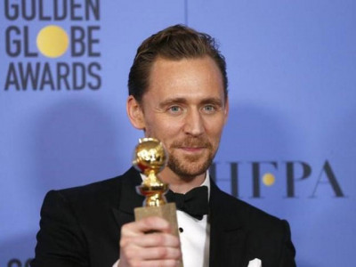tom hiddleston apologises to aid workers after controversial speech tom hiddleston apologises to aid workers after controversial speech