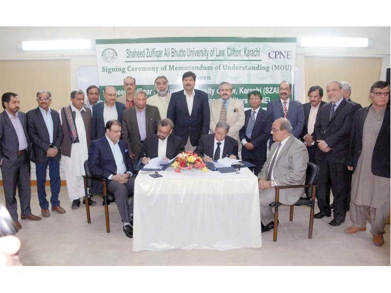 szabul s vice chancellor justice retd qazi khalid and cpne s chairman of skill development committee dr waqar yousaf azeemi sign the mou between cpne and szabul registrar szabul syed sharf ali cpne secretary general aijazul haque and other cpne members are also present photo express