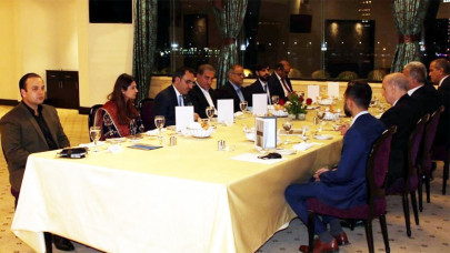 fm urges egyptian companies to take advantage of ample investment opportunities in pakistan