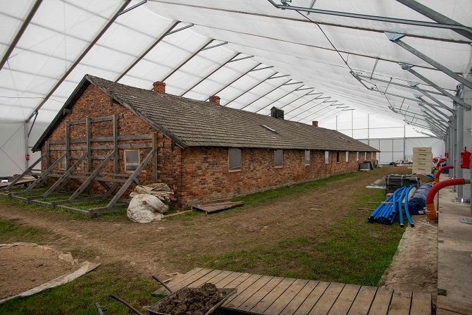 the photo shows a barrack at the former german camp in oswiecim auschwitz poland photo afp