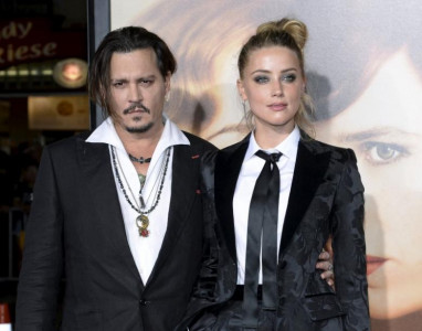 johnny depp amber heard finalise bitter divorce johnny depp amber heard finalise bitter divorce