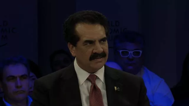 raheel sharif speaks during the panel discussion terrorism in the digital age at the world economic forum on tuesday wef screen grab