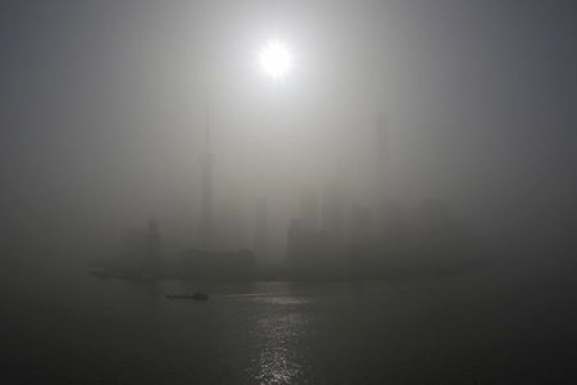 a general view of shanghai 039 s financial district of pudong amid heavy smog is seen in shanghai photo reuters a general view of shanghai 039 s financial district of pudong amid heavy smog is seen in shanghai photo reuters