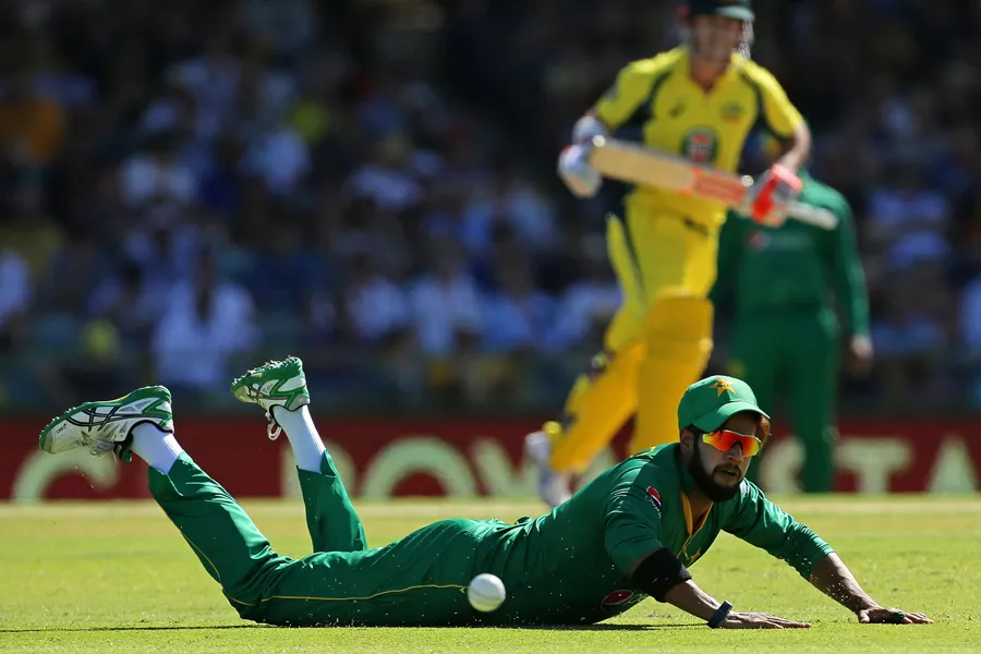 the ball gets past imad wasim 039 s dive australia v pakistan 3rd odi perth january 19 2017 photo courtesy cricket australia the ball gets past imad wasim 039 s dive australia v pakistan 3rd odi perth january 19 2017 photo courtesy cricket australia