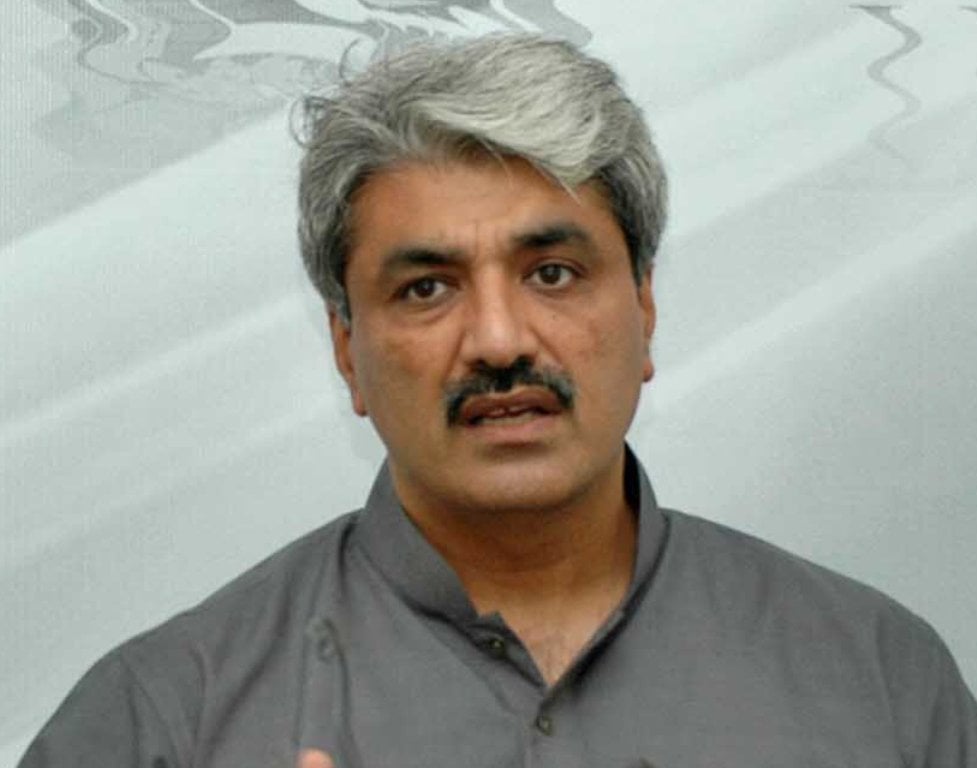 strict action will be taken against negligent staff says khawaja salman photo waseem niaz