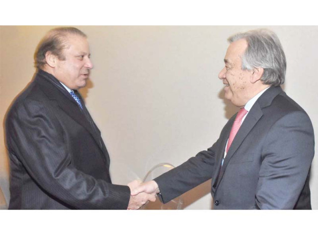 pm nawaz meets un chief antonio guterres on the sidelines of wef photo inp pm nawaz meets un chief antonio guterres on the sidelines of wef photo inp
