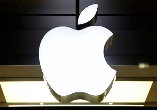 apple accused qualcomm of refusing to license technology to other manufacturers to prevent them from making the chips photo reuters apple accused qualcomm of refusing to license technology to other manufacturers to prevent them from making the chips photo reuters