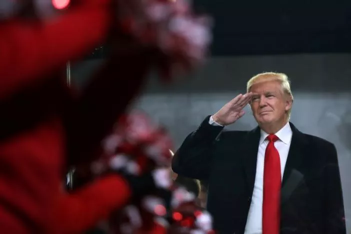 us president donald trump salutes participants during the inaugural parade in washington january 20 2017 photo reuters us president donald trump salutes participants during the inaugural parade in washington january 20 2017 photo reuters
