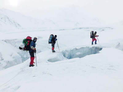 pakistani dutch mountaineers rescued pakistani dutch mountaineers rescued