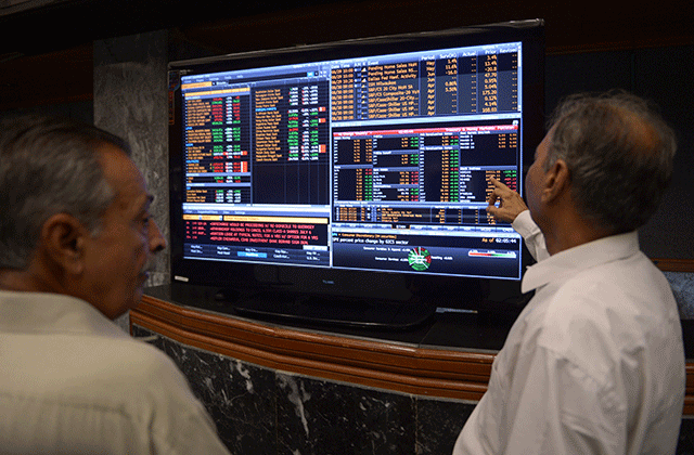 benchmark kse 100 share index rises 92 74 points photo afp