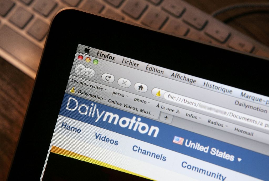 russia orders blocking of dailymotion video site