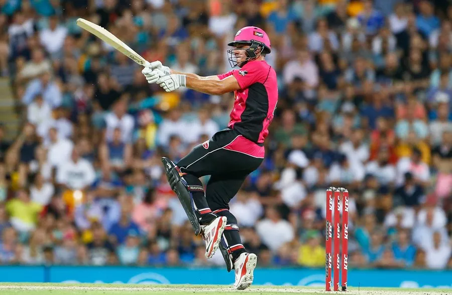 moises henriques pulls one through midwicket during his 24 ball fifty brisbane heat v sydney sixers big bash league 2016 17 semi final brisbane january 25 2017 photo courtesy cricket australia moises henriques pulls one through midwicket during his 24 ball fifty brisbane heat v sydney sixers big bash league 2016 17 semi final brisbane january 25 2017 photo courtesy cricket australia