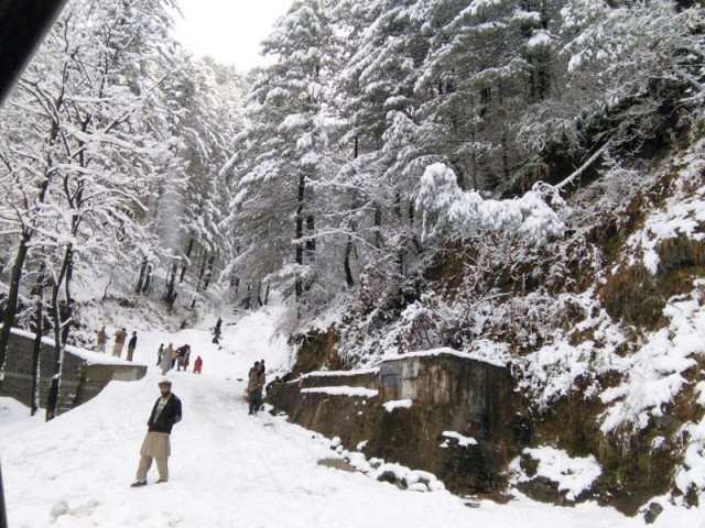 mountainous areas from galiyat to gilgit baltistan have witnessed a fresh spell of snowfall photos shabbir mir amp mohammad sadaqat express mountainous areas from galiyat to gilgit baltistan have witnessed a fresh spell of snowfall photos shabbir mir amp mohammad sadaqat express