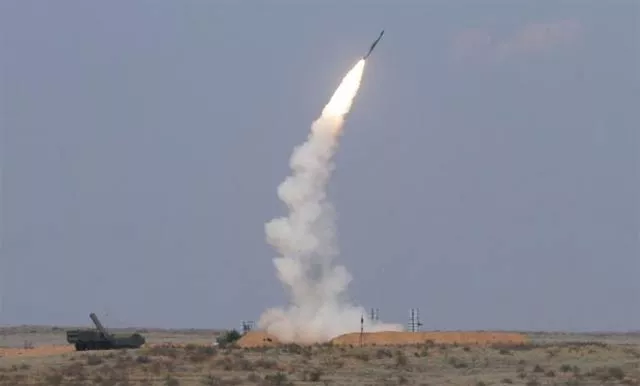the missile may even have an actual range of 400 km exceeding those used by western air forces photo reuters the missile may even have an actual range of 400 km exceeding those used by western air forces photo reuters