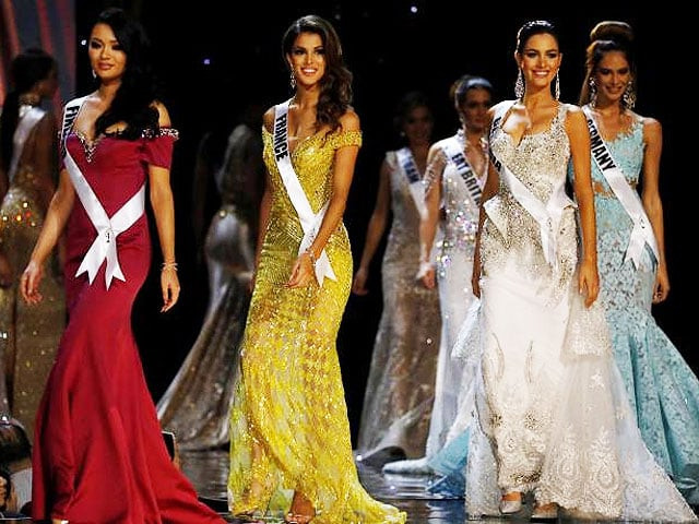 miss universe candidates parade in their evening gowns during a preliminary competition in pasay metro manila philippines january 26 2017 reuters erik de castro