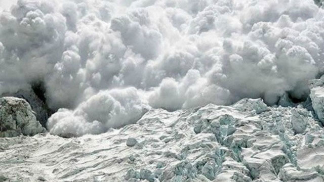 11 killed in g b s astore avalanche