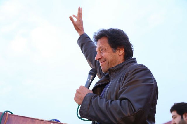 pakistan tehreek e insaf chairman imran khan addresses party workers in kasur on sunday january 22 2017 photo pti