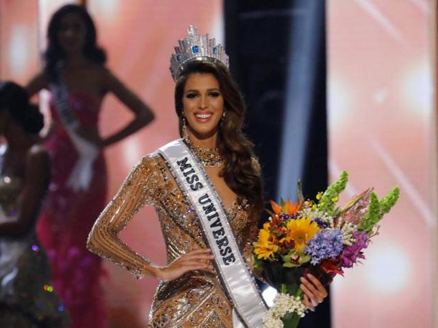 miss france iris mittenaere poses after being declared winner in the 65th miss universe beauty pageant at the mall of asia arena in pasay metro manila philippines january 30 2017 reuters erik de castro