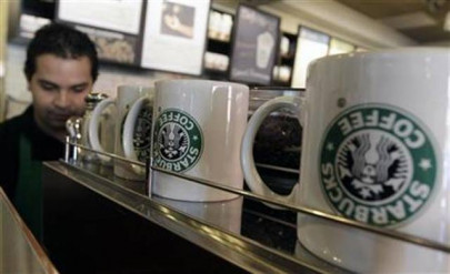 starbucks to hire 10 000 refugees worldwide after trump ban starbucks to hire 10 000 refugees worldwide after trump ban