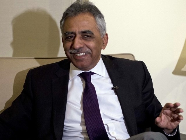 chairman of pakistan 039 s privatisation commission mohammad zubair photo reuters