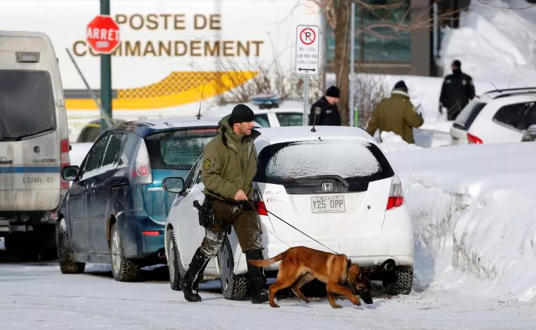 police officers patrol the perimeter at the scene of a fatal shooting at the quebec islamic cultural centre in quebec city canada january 30 2017 photo reuters police officers patrol the perimeter at the scene of a fatal shooting at the quebec islamic cultural centre in quebec city canada january 30 2017 photo reuters