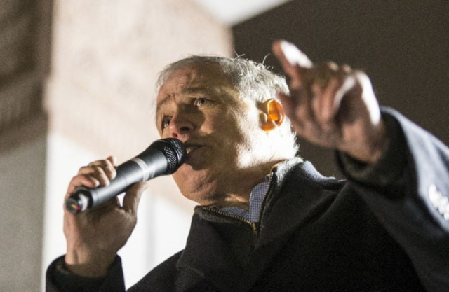 washington state governor jay inslee d speaks during a demonstration on january 29 2017 in seattle washington against us president donald trump 039 s executive order banning muslims from certain countries photo afp washington state governor jay inslee d speaks during a demonstration on january 29 2017 in seattle washington against us president donald trump 039 s executive order banning muslims from certain countries photo afp