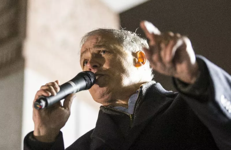 washington state governor jay inslee d speaks during a demonstration on january 29 2017 in seattle washington against us president donald trump 039 s executive order banning muslims from certain countries photo afp washington state governor jay inslee d speaks during a demonstration on january 29 2017 in seattle washington against us president donald trump 039 s executive order banning muslims from certain countries photo afp