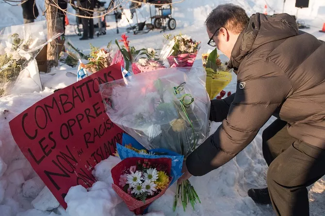 people place messages and flowers near a mosque that was the location of a shooting spree in quebec city quebec on january 31 2017 photo afp people place messages and flowers near a mosque that was the location of a shooting spree in quebec city quebec on january 31 2017 photo afp