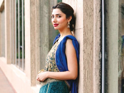 mahira khan becomes first pakistani actress to join bollywood s 100 crore club mahira khan becomes first pakistani actress to join bollywood s 100 crore club