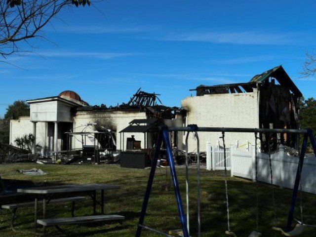 jewish people offer muslims keys to their synagogue after mosque burnt down photo reuters