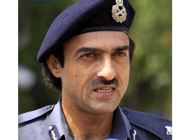 shaheed safwat ghayyur a high ranking policeman who sacrificed his life in the line of duty