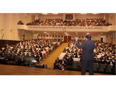 in 16 cities 42 000 students get career advice