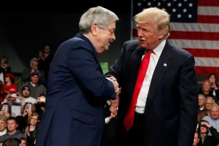 us president elect donald trump shakes hands with governor of iowa terry branstad l at the usa thank you tour event at the iowa events center in des moines iowa us december 8 2016 photo reuters us president elect donald trump shakes hands with governor of iowa terry branstad l at the usa thank you tour event at the iowa events center in des moines iowa us december 8 2016 photo reuters