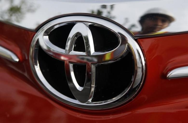 the two japanese automakers could announce a deal as soon as monday photo reuters