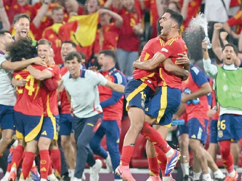 spain players celebrate their victory over france photo afp