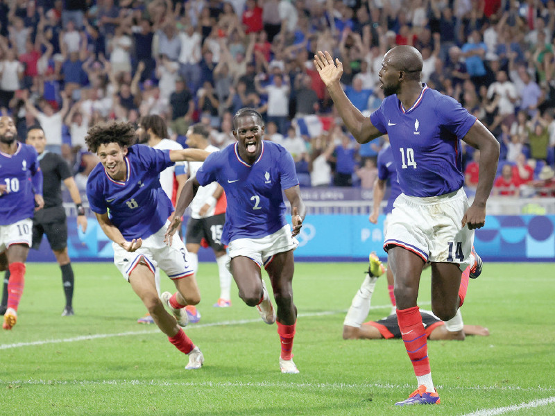 jean philippe mateta celebrates scoring one of his two goals in france s 3 1 win over egypt in the olympic men s football semi finals photo afp