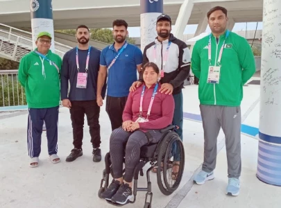 haider wants to emulate arshad in paris haider wants to emulate arshad in paris