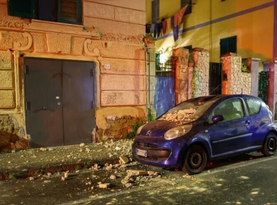 4 4 magnitude earthquake strikes naples area causing building damage 4 4 magnitude earthquake strikes naples area causing building damage