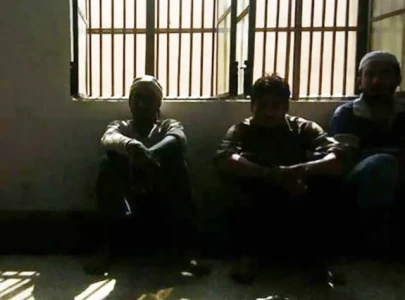 korangi bridge robbery gang busted five held