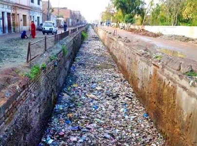canals clogged as trash continues pouring in