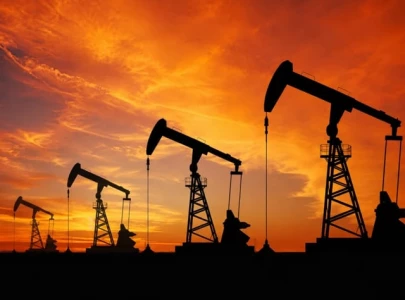 ogdc strikes oil gas in sanghar well