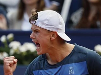 rune not ready on tennis return rune not ready on tennis return