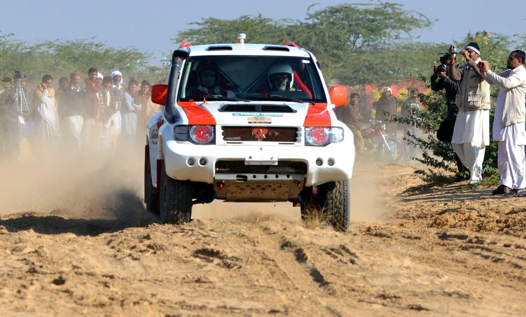 zafar khan magsi races through during the 8th cholistan desert rally photo shahid saeed