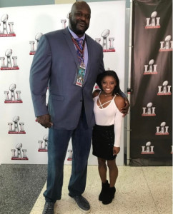 this hilarious picture of biles and shaq shows height difference between athletes this hilarious picture of biles and shaq shows height difference between athletes